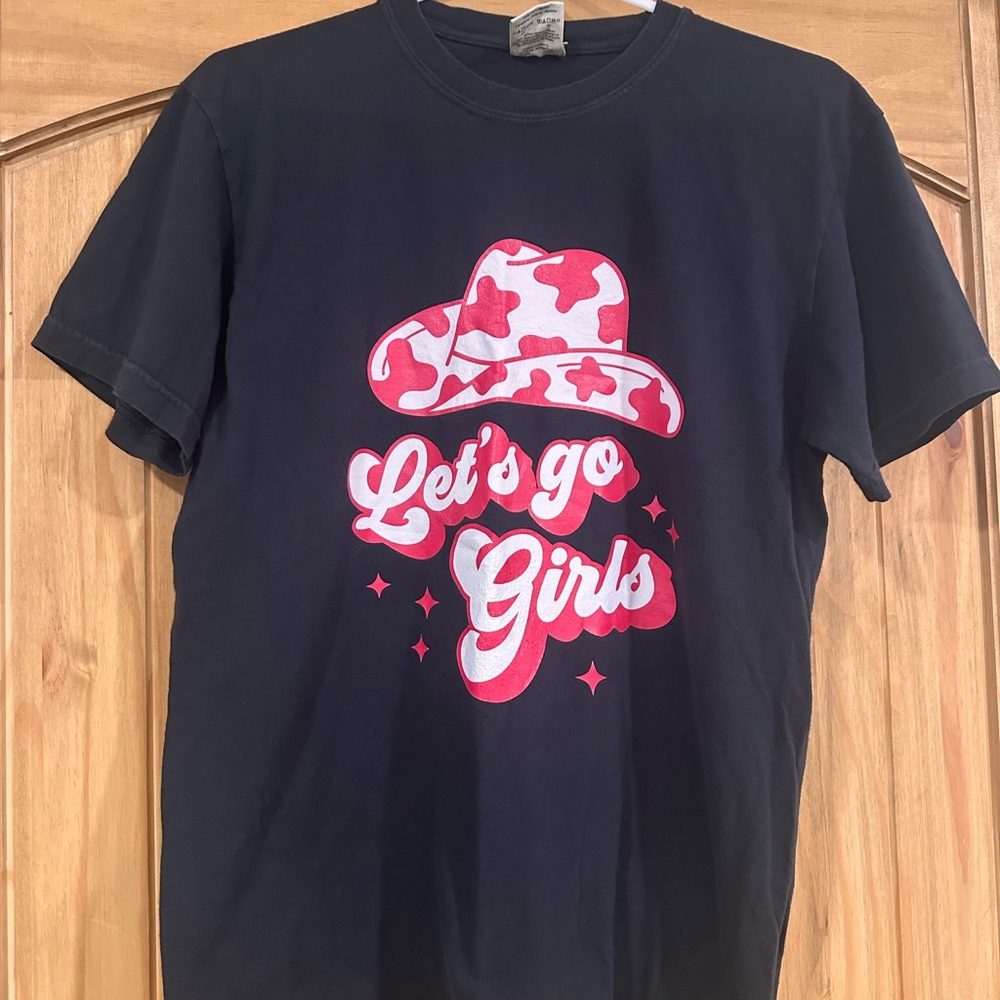 Comfort Colors Black and Pink Kids T-Shirt